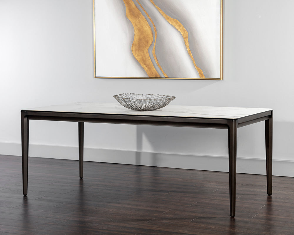 Queens Dining Table