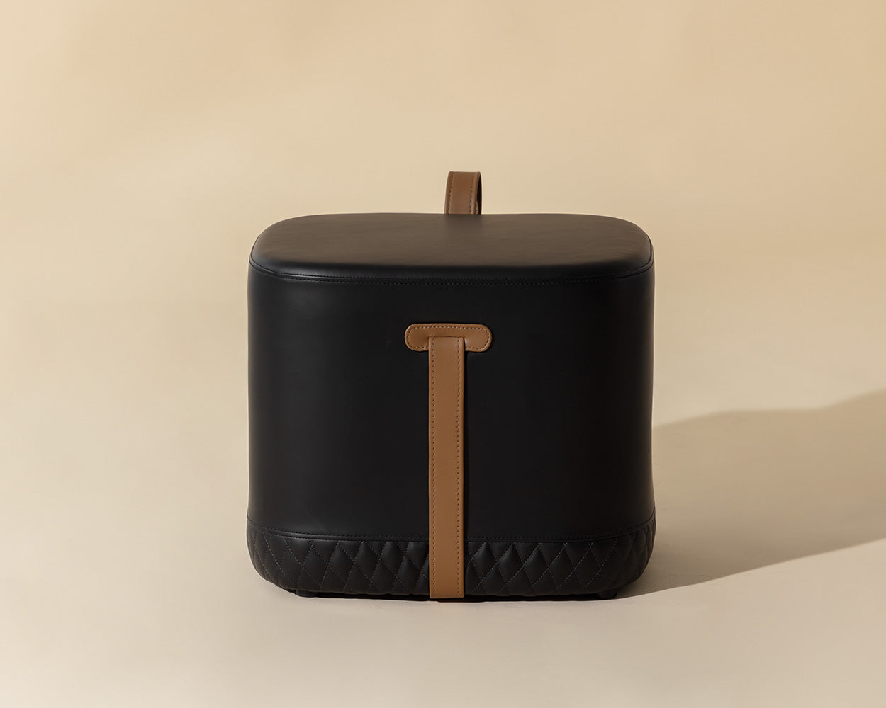 Axio Ottoman - Napa Black / Napa Cognac