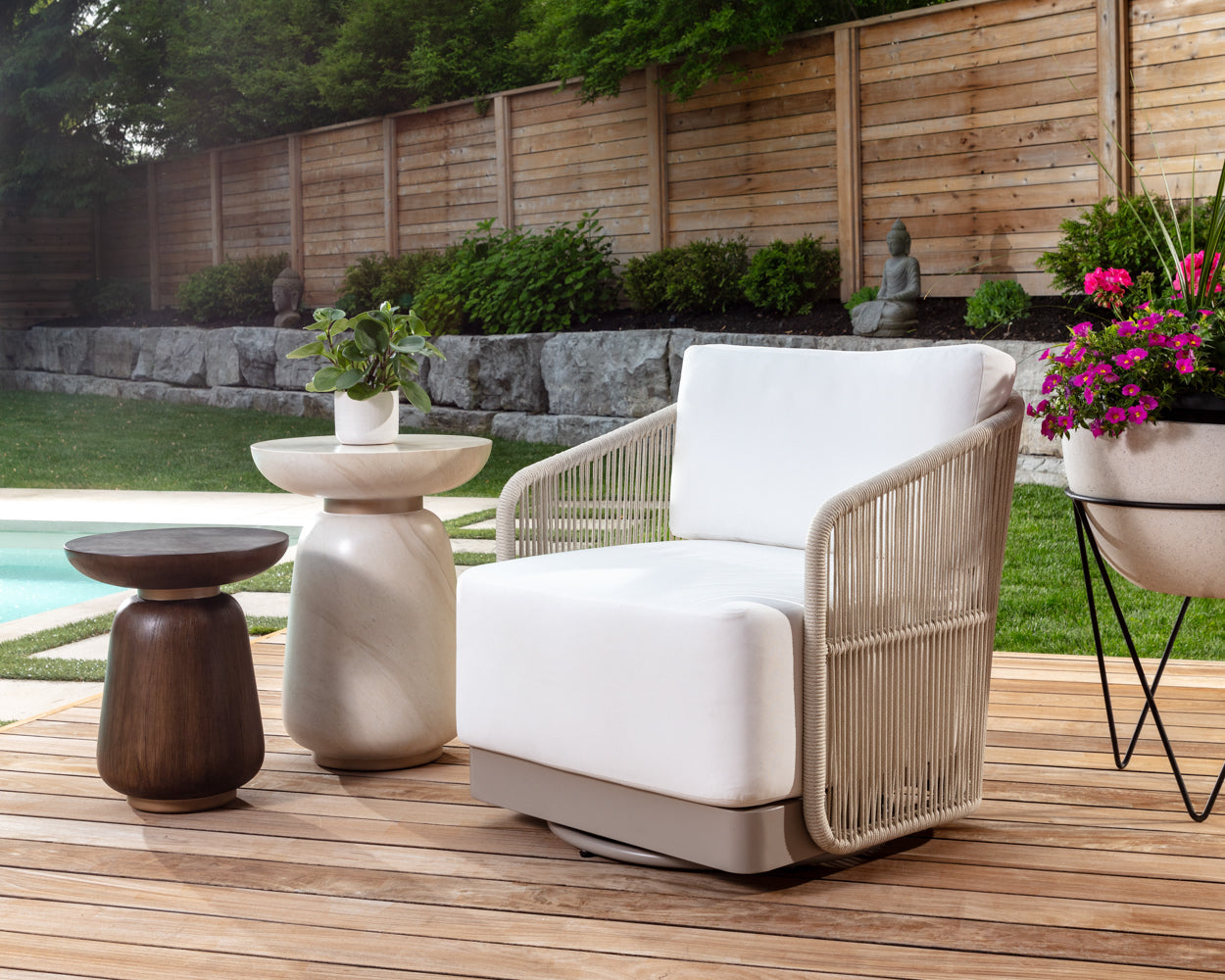 Kiri End Table